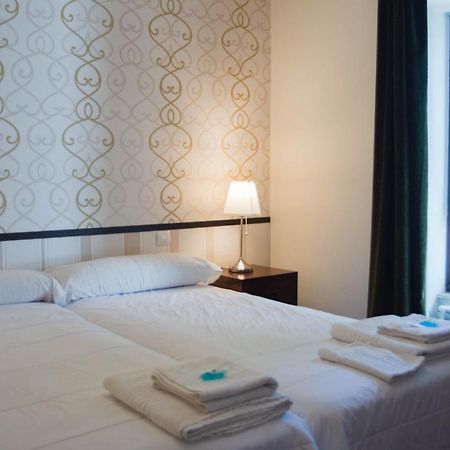 Hotel Casa Del Cura Las Navas del Marqués Zewnętrze zdjęcie